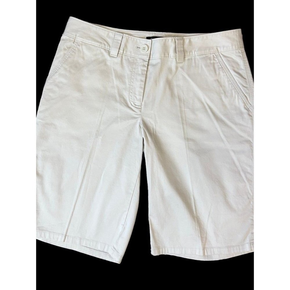 NWOT Tommy Bahama Off White Shorts-size 6
